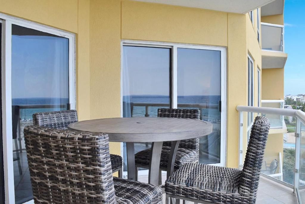 Emerald Isle Gulf Front 2B Condo - 303 Pensacola Beach Exterior photo